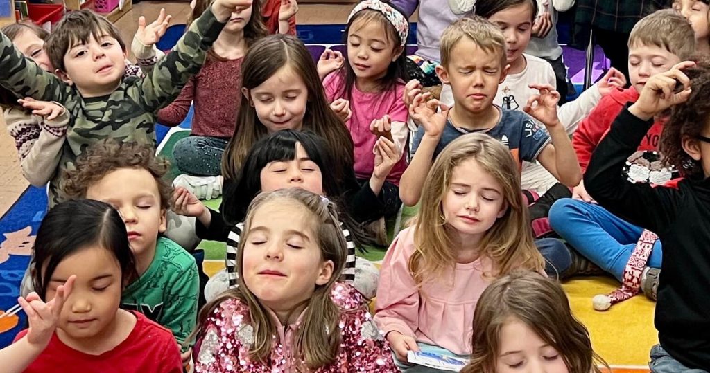 Morning meditation in NYC Schools with Veronica Moya. Morning Meditation Boosts Children's Well-being
